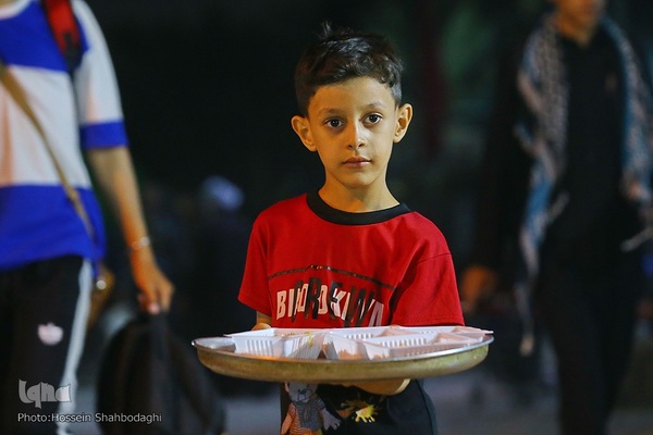 خادمان اربعین