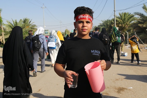 خادمان اربعین