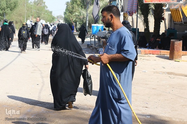 خادمان اربعین