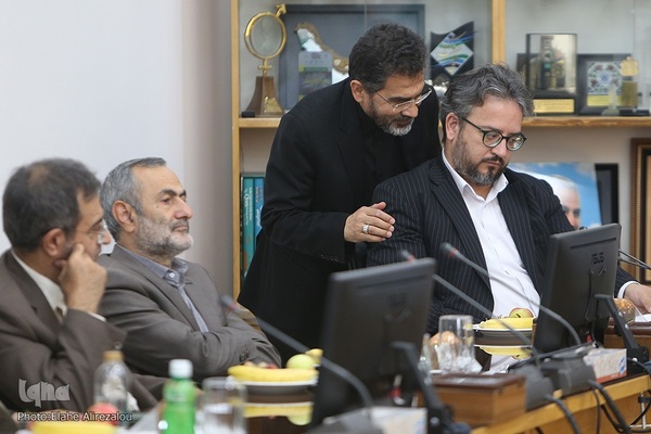 نشست مشترک وزیر ارشاد با رئیس و معاونان جهاددانشگاهی