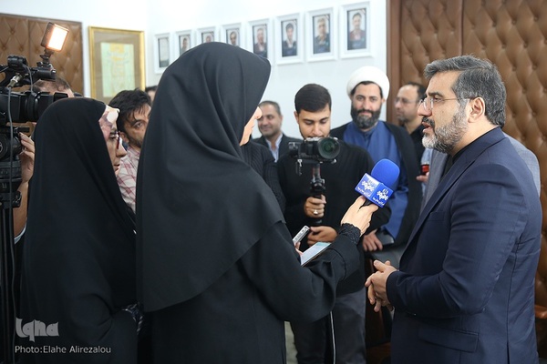 نشست مشترک وزیر ارشاد با رئیس و معاونان جهاددانشگاهی