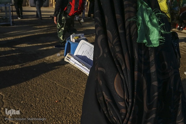 قرآن در مسیر راهپیمایی