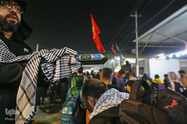 قرآن در مسیر راهپیمایی