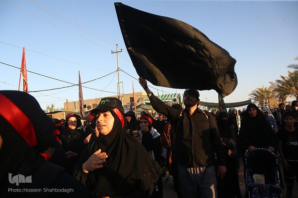 پیاده‌روی زائران اربعین از مسیر طریق الحسین(ع)