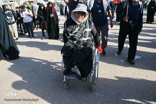 پیاده‌روی زائران اربعین از مسیر طریق الحسین(ع)