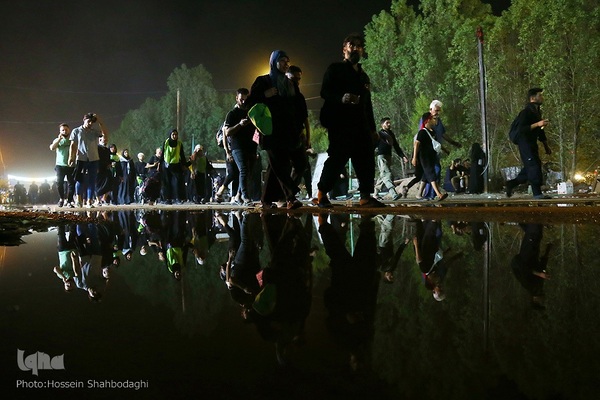 پیاده‌روی زائران اربعین از مسیر طریق الحسین(ع)