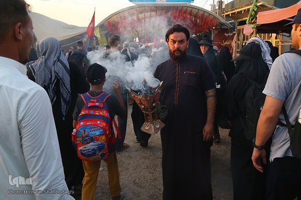 پیاده‌روی زائران اربعین از مسیر طریق الحسین(ع)