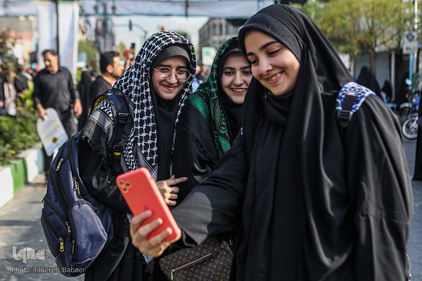 پیاده‌روی جاماندگان اربعین در تهران