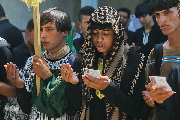 قرائت زیارت اربعین در بین الحرمین