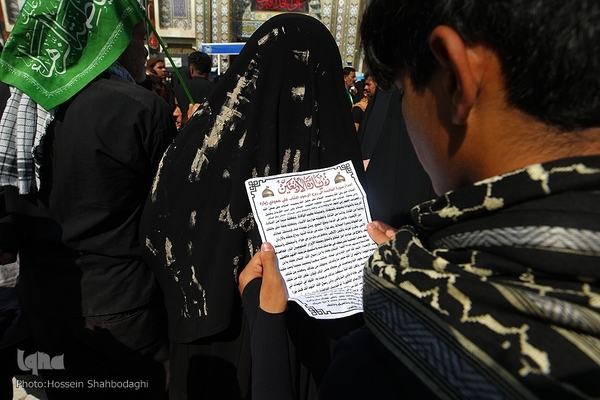 قرائت زیارت اربعین در بین الحرمین