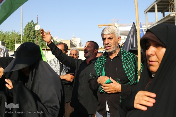 قرائت زیارت اربعین در بین الحرمین