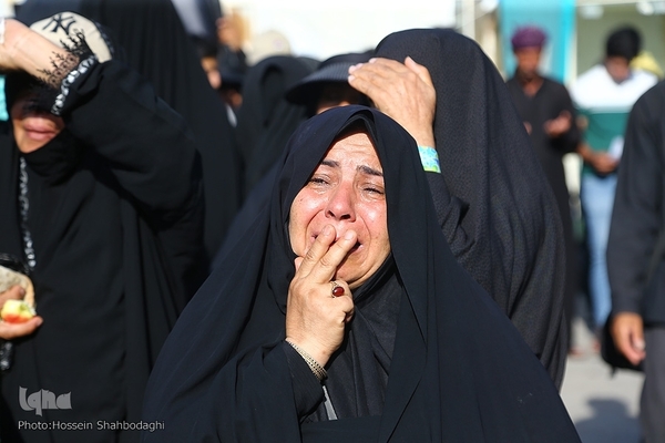 قرائت زیارت اربعین در بین الحرمین