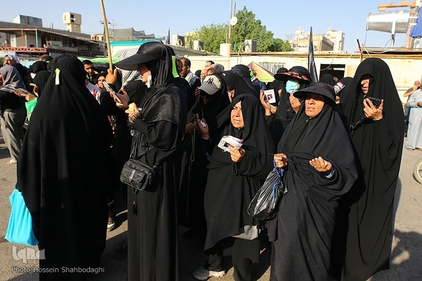 قرائت زیارت اربعین در بین الحرمین