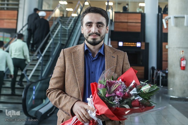 بازگشت  سیدمصطفی حسینی، نماینده کشورمان از مسابقات بین‌المللی قرآن اندونزی