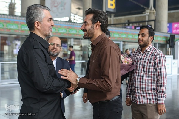 بازگشت  سیدمصطفی حسینی، نماینده کشورمان از مسابقات بین‌المللی قرآن اندونزی