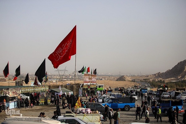 زائران پیاده امام رضا(ع)