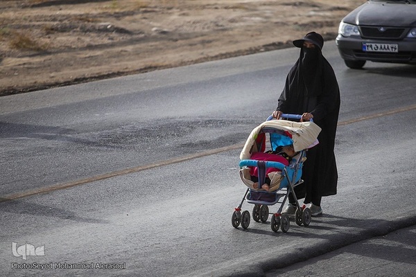 زائران پیاده امام رضا(ع)