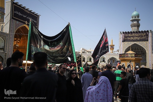 عزاداری شهادت امام رضا(ع) در حرم مطهر رضوی