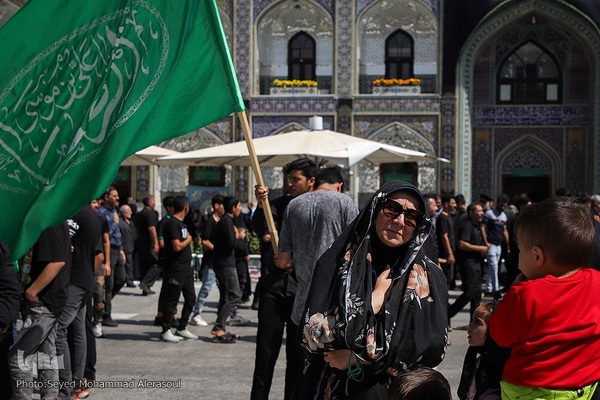عزاداری شهادت امام رضا(ع) در حرم مطهر رضوی