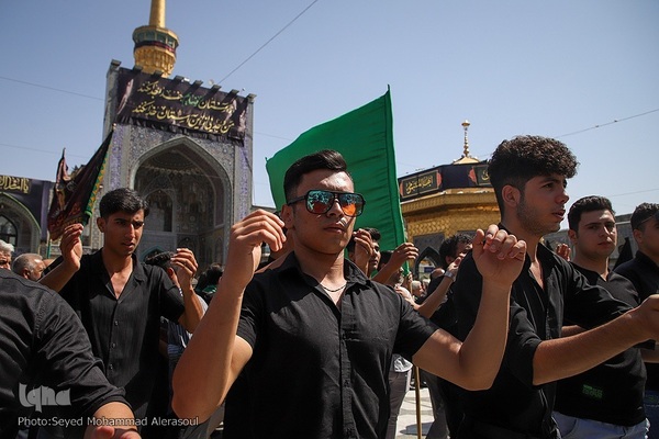 عزاداری شهادت امام رضا(ع) در حرم مطهر رضوی
