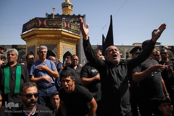 عزاداری شهادت امام رضا(ع) در حرم مطهر رضوی