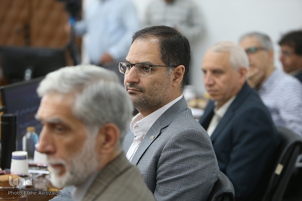 امضای قرارداد ساخت لوله مغزی سیار بین جهاددانشگاهی و شرکت سپنتا