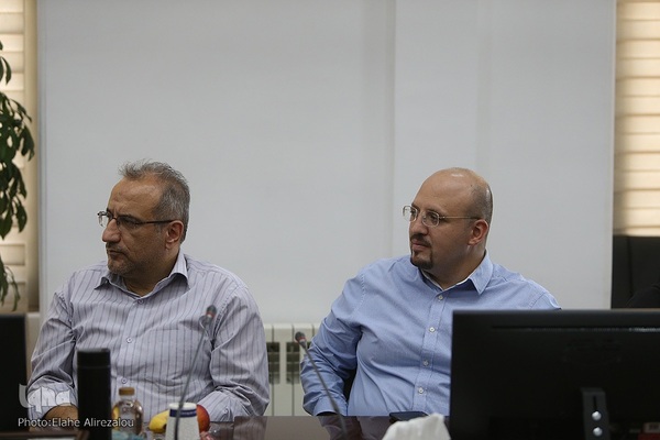 امضای قرارداد ساخت لوله مغزی سیار بین جهاددانشگاهی و شرکت سپنتا