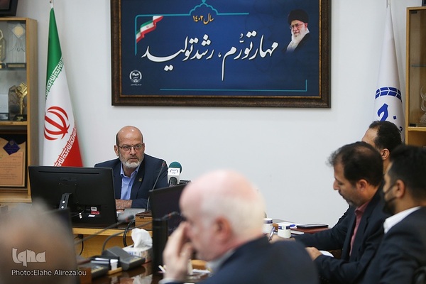 امضای قرارداد ساخت لوله مغزی سیار بین جهاددانشگاهی و شرکت سپنتا