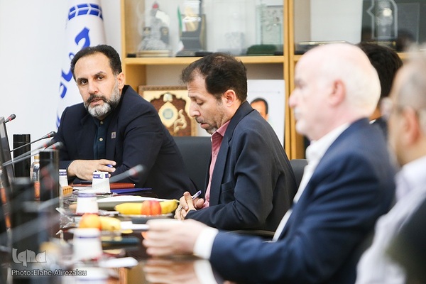 امضای قرارداد ساخت لوله مغزی سیار بین جهاددانشگاهی و شرکت سپنتا