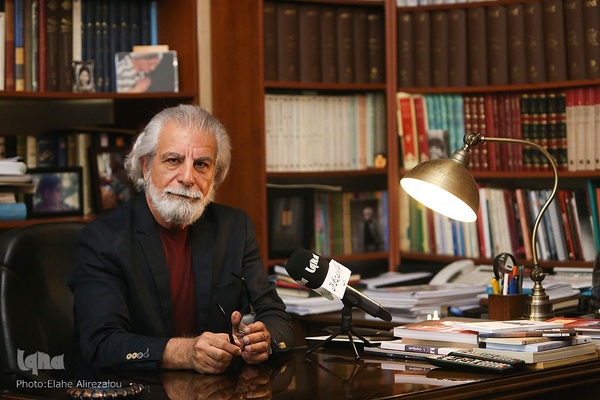 منوچهر شاهسواری