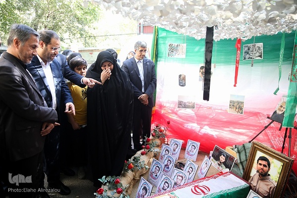 جشن شکوفه‌ها در آغاز سال تحصیلی