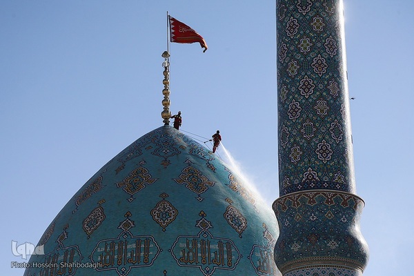 آیین شست و شوی گنبد مسجد جمکران