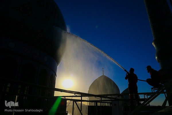 آیین شست و شوی گنبد مسجد جمکران