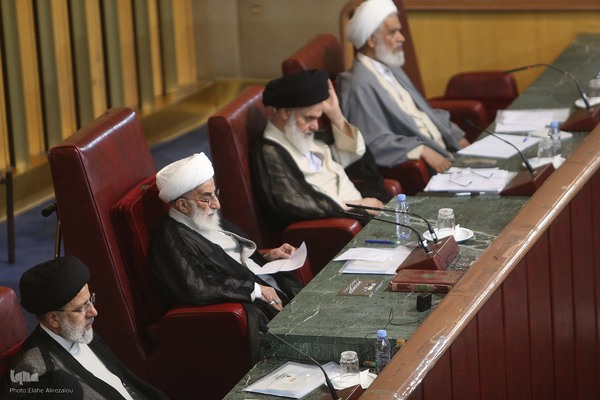 دوازدهمین اجلاس رسمی دوره پنجم مجلس خبرگان رهبری