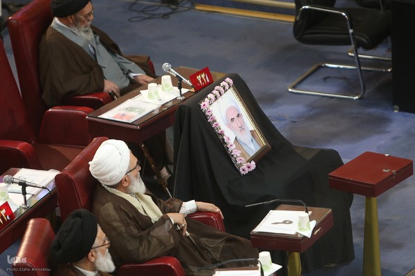 دوازدهمین اجلاس رسمی دوره پنجم مجلس خبرگان رهبری
