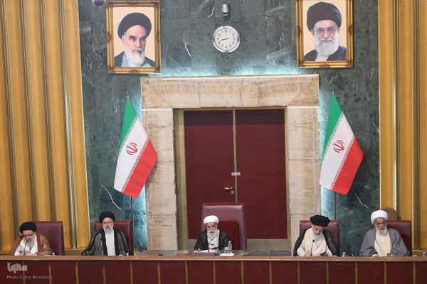 دوازدهمین اجلاس رسمی دوره پنجم مجلس خبرگان رهبری