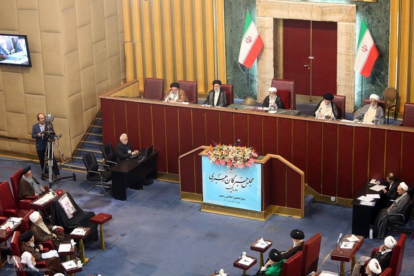 دوازدهمین اجلاس رسمی دوره پنجم مجلس خبرگان رهبری