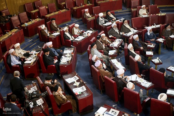 دوازدهمین اجلاس رسمی دوره پنجم مجلس خبرگان رهبری