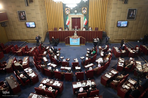 دوازدهمین اجلاس رسمی دوره پنجم مجلس خبرگان رهبری