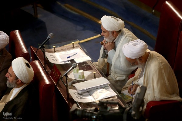دوازدهمین اجلاس رسمی دوره پنجم مجلس خبرگان رهبری