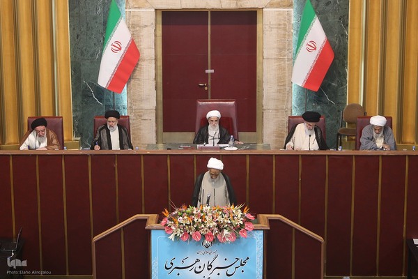 دوازدهمین اجلاس رسمی دوره پنجم مجلس خبرگان رهبری