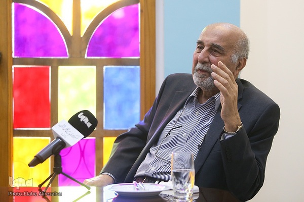 دکتر ایرج فاضل