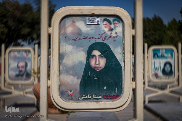 عکس‌های ماندگار در گلستان شهدای اصفهان‎