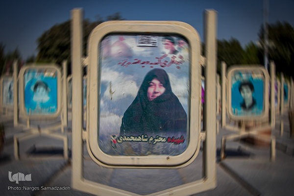 عکس‌های ماندگار در گلستان شهدای اصفهان‎