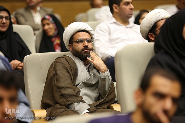 آیین افتتاحیه پنجمین دوره جایزه مصطفی در اصفهان‎