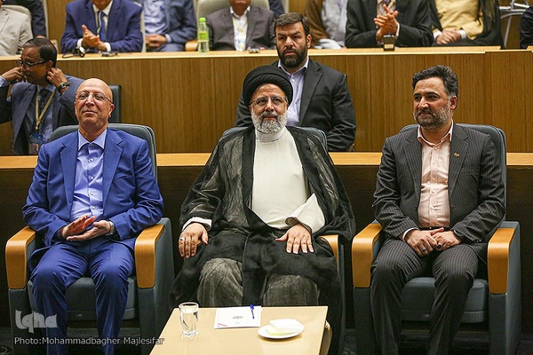 آیین افتتاحیه پنجمین دوره جایزه مصطفی در اصفهان‎