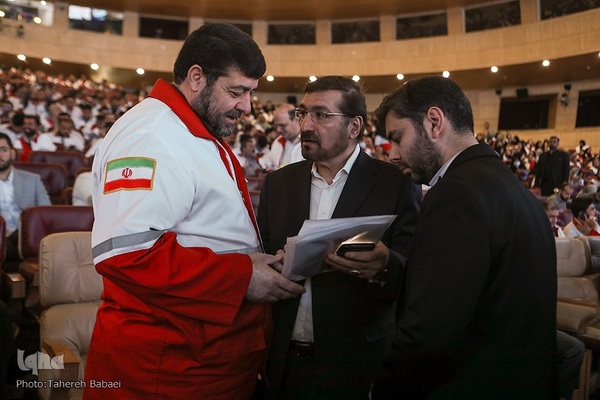 آیین گرامیداشت هفته دفاع مقدس و تجلیل از خادمان اربعین حسینی