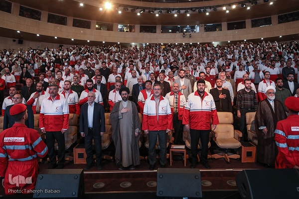 آیین گرامیداشت هفته دفاع مقدس و تجلیل از خادمان اربعین حسینی