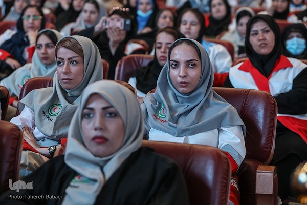 آیین گرامیداشت هفته دفاع مقدس و تجلیل از خادمان اربعین حسینی