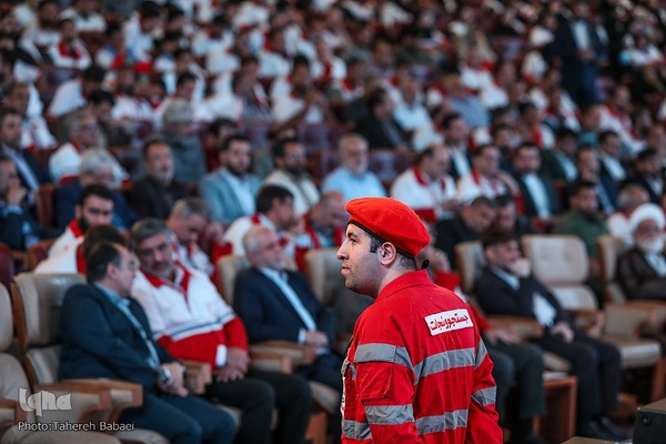 آیین گرامیداشت هفته دفاع مقدس و تجلیل از خادمان اربعین حسینی